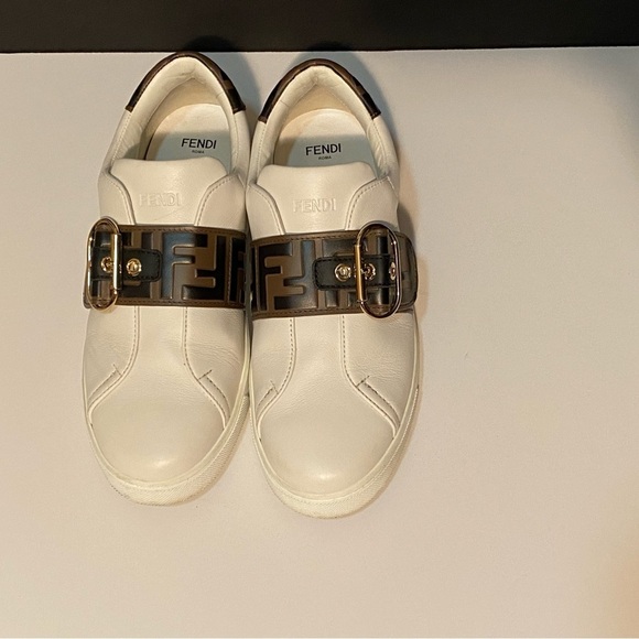 Fendi Signature white leather sneakers - Picture 2 of 8